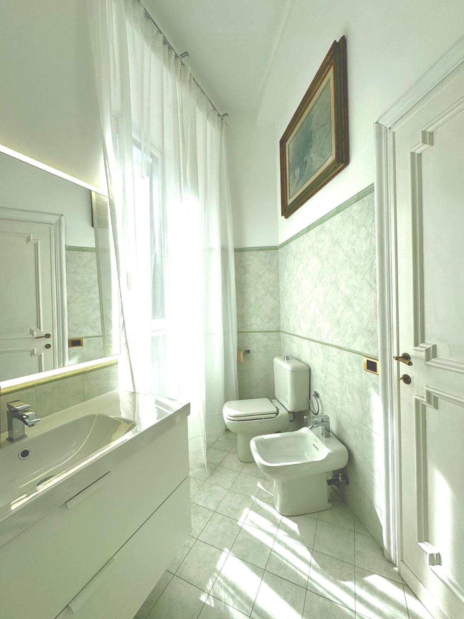 Lux Apartment Cavour Ρώμη Εξωτερικό φωτογραφία