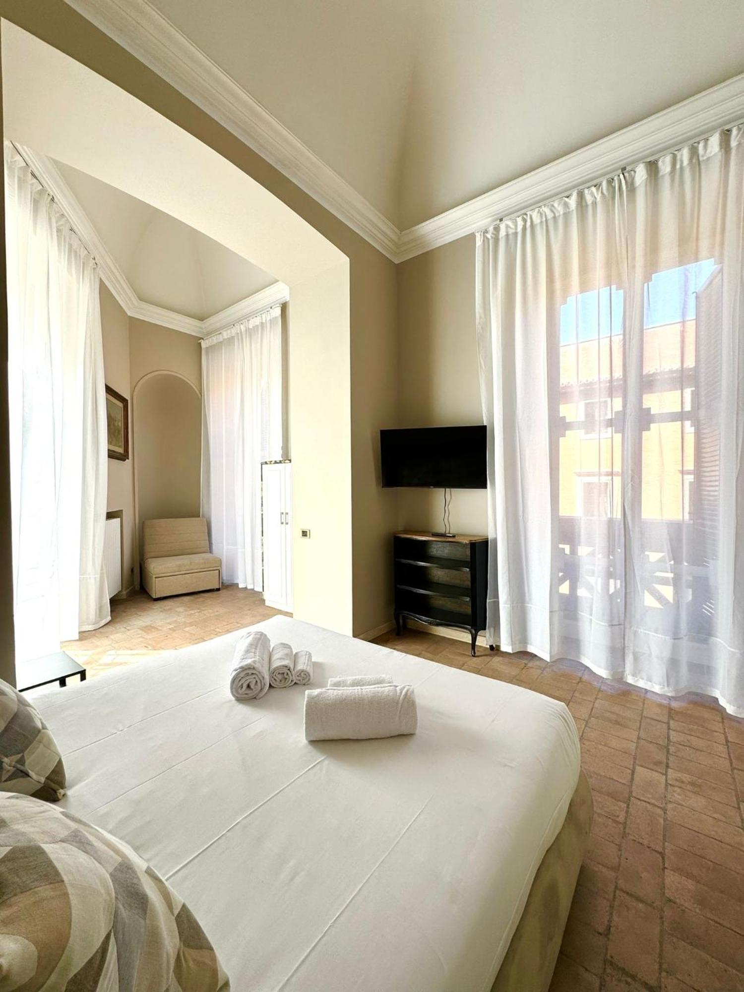 Lux Apartment Cavour Ρώμη Εξωτερικό φωτογραφία